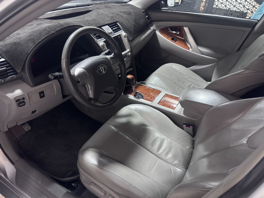 Toyota Camry: 2010 г., 2.5 л, Автомат, Бензин, Седан: фото 5