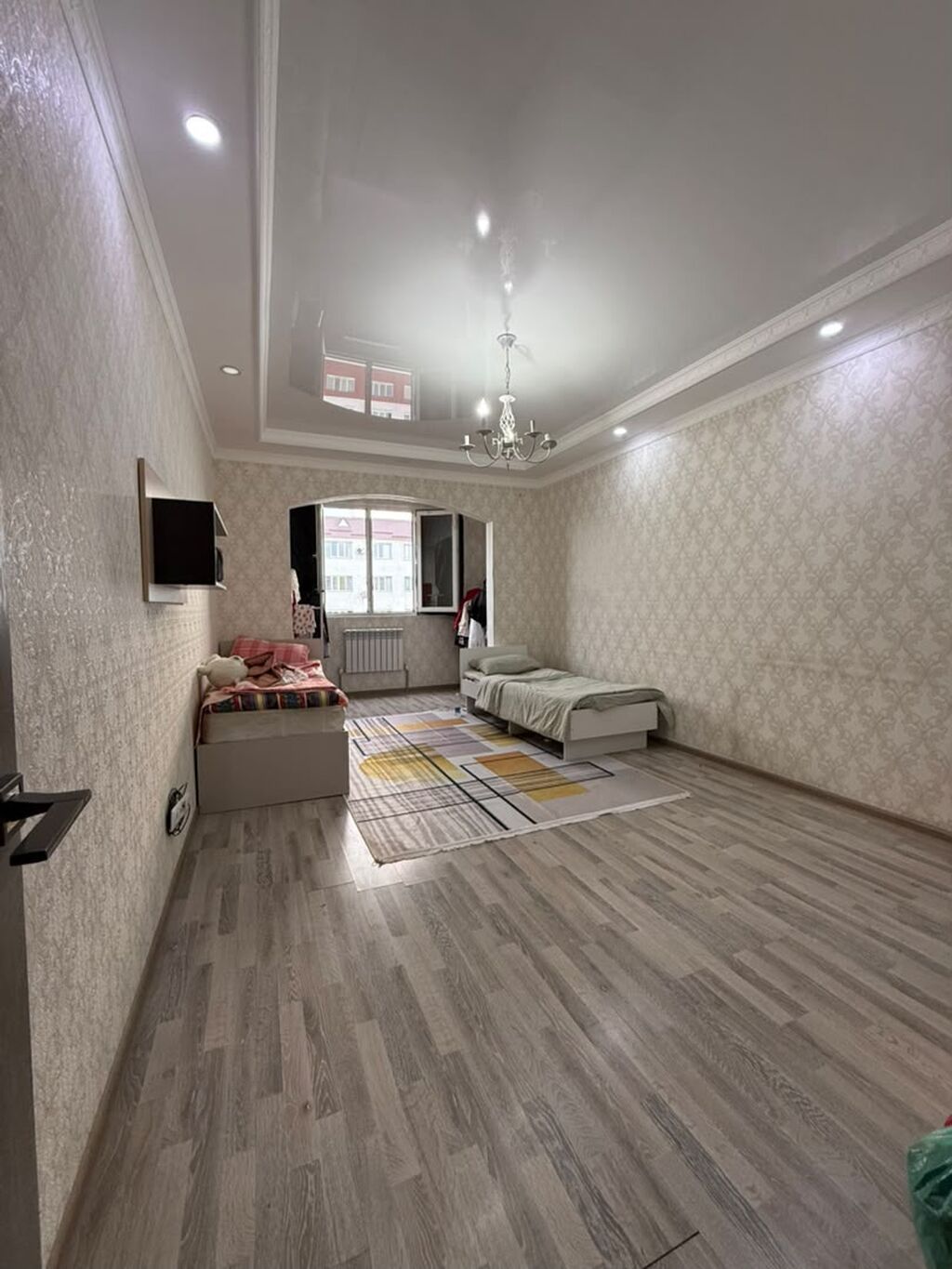 3 комнаты, 82 м², Сары-Челек ж/м 106 серия улучшенная, 8 этаж, Евроремонт: фото 3