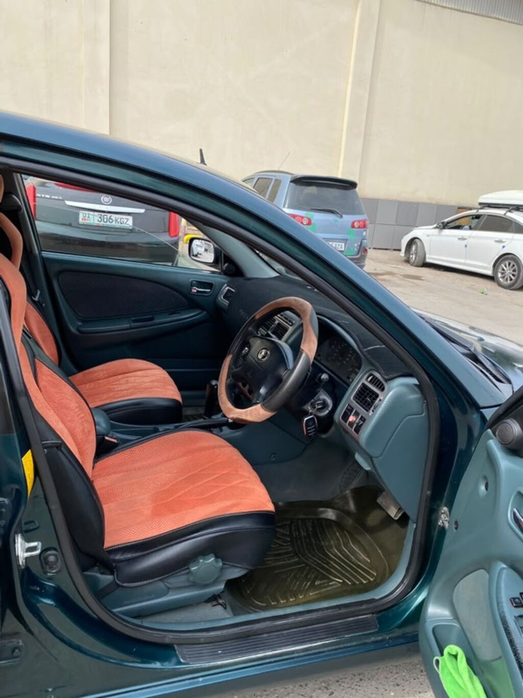 Toyota Avensis: 2002 г., Механика, Бензин, Хэтчбэк: фото 7