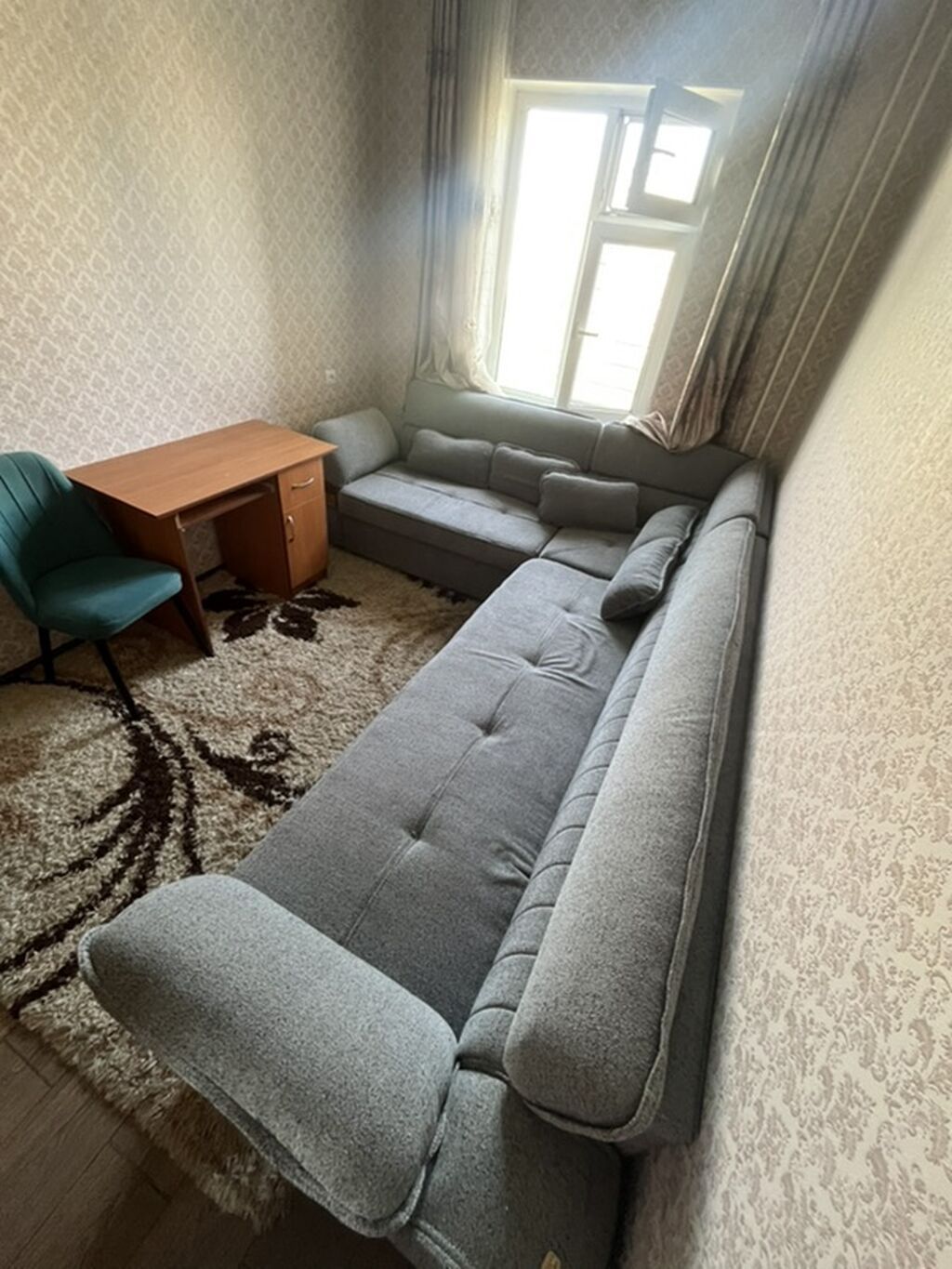 Угловой диван, C подушками: фото 1