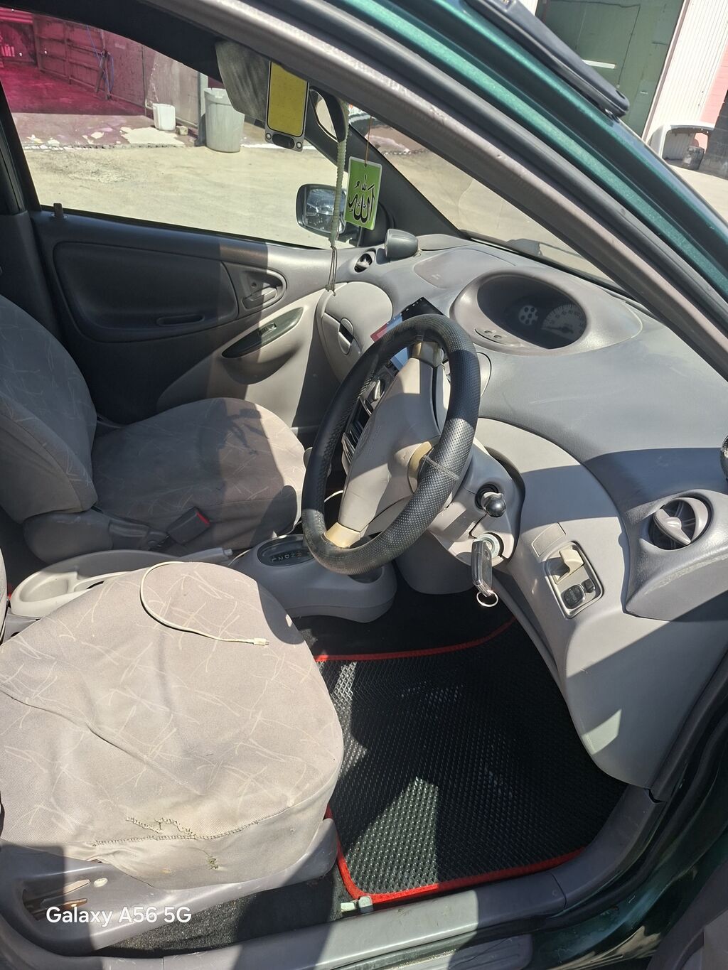 Toyota Platz: 1999 г., 0.1 л, Автомат, Бензин, Седан: фото 8