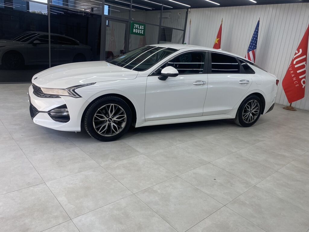 Kia K5: 2020 г., 2 л, Автомат, Газ, Лифтбек: фото 2