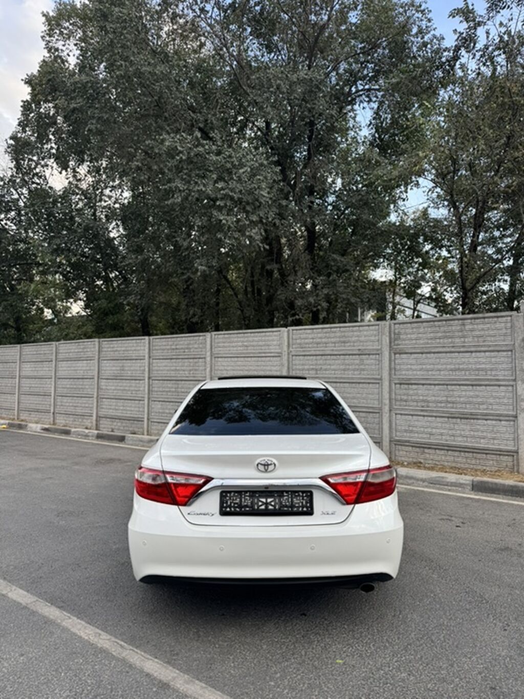 Toyota Camry: 2017 г., 2.5 л, Автомат, Бензин, Седан: фото 2
