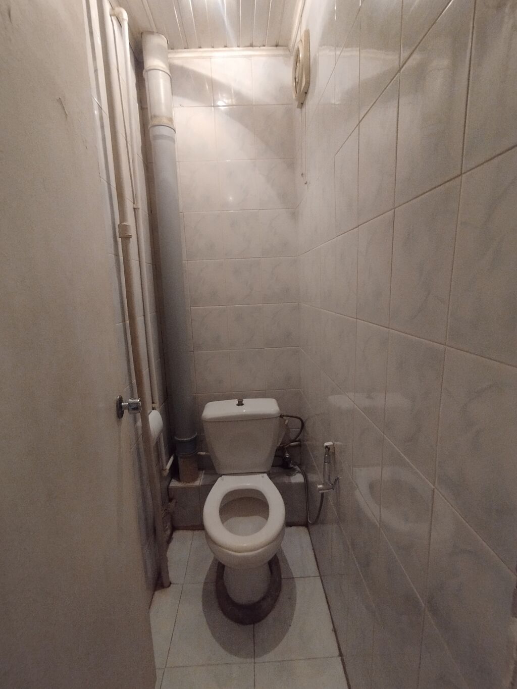 Saray, 3 otaqlı, Köhnə tikili, 73 kv. m