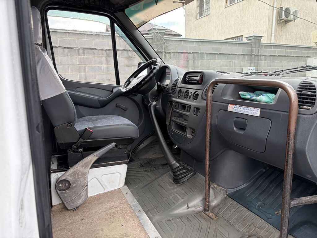 Mercedes-Benz Спринтер: 2001 г., 2.9 л, Механика, Дизель, Бус: фото 8