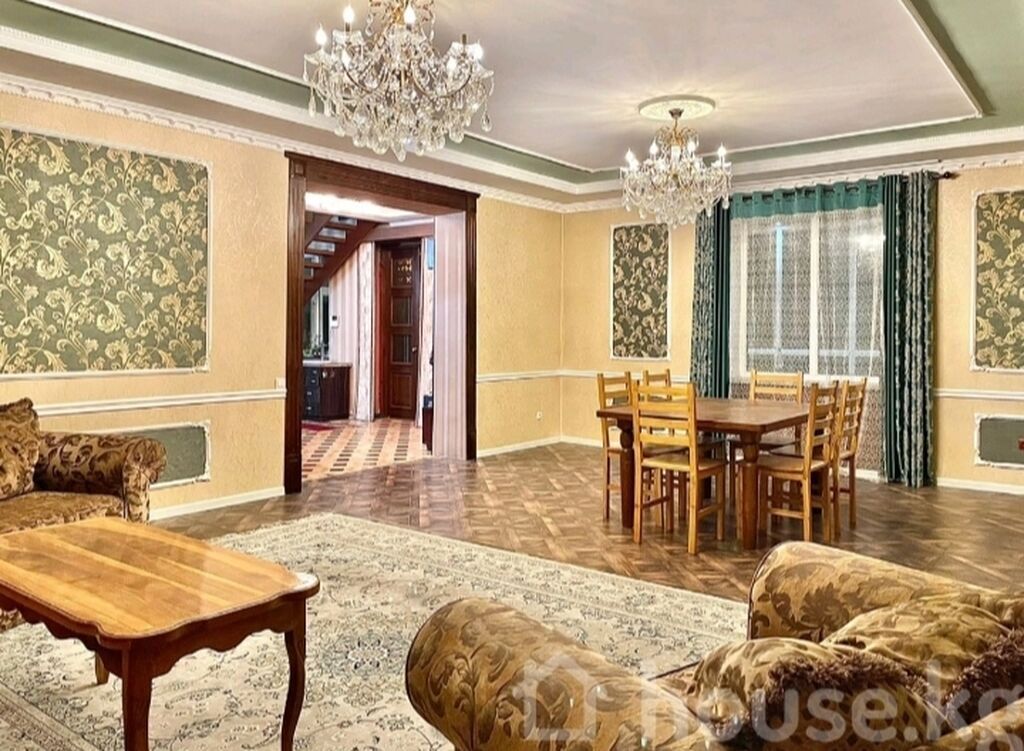 270 м², 6 комнат: фото 2