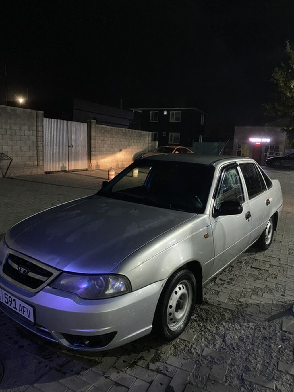 Daewoo Nexia: 2009 г., Механика, Бензин, Седан: фото 4