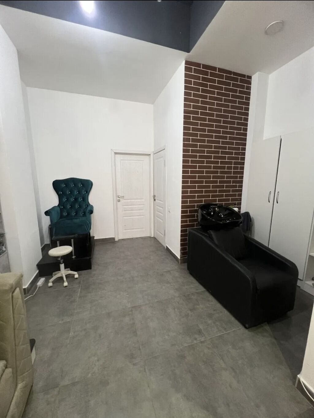 Аренда офисов, 71 м², В жилом комплексе, 1 линия, С отдельным входом, С отдельным сан узлом: фото 4