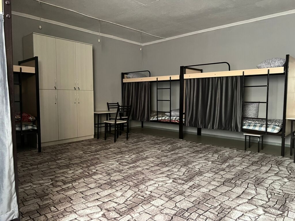 1 комната, Шлагбаум, Душевая кабина, Парковка, Бронь, фото 1