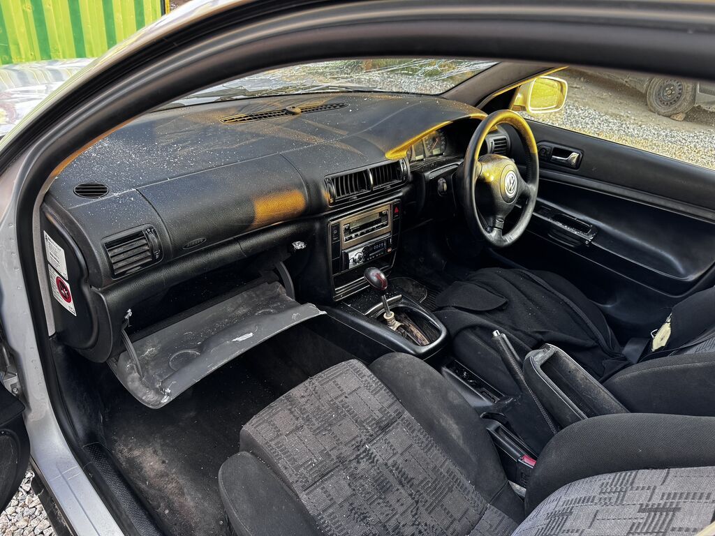 Volkswagen Passat Variant: 1999 г., 1.8 л, Механика, Бензин, Универсал: фото 4