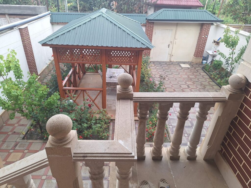 Zabrat 3 otaqlı, 100 kv. m