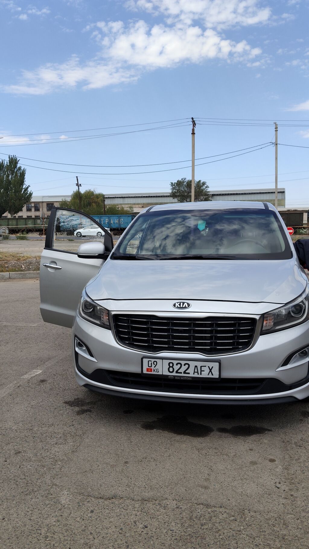 Kia Carnival: 2018 г., 2.2 л, Автомат, Дизель, Минивэн: фото 4