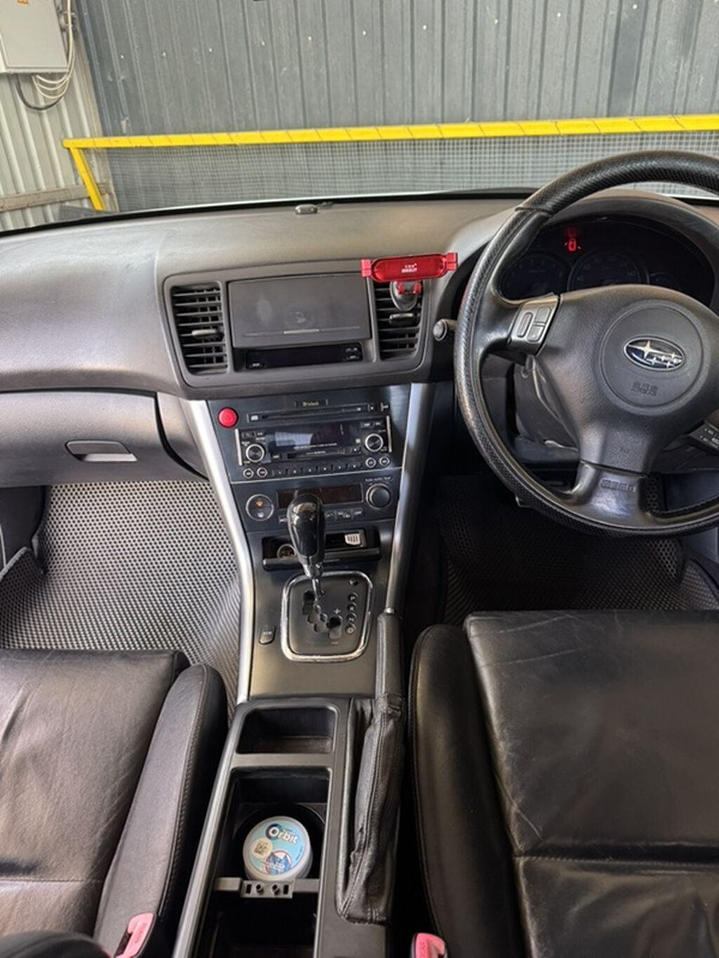 Subaru Outback: 2005 г., 3 л, Автомат, Бензин, Универсал: фото 6