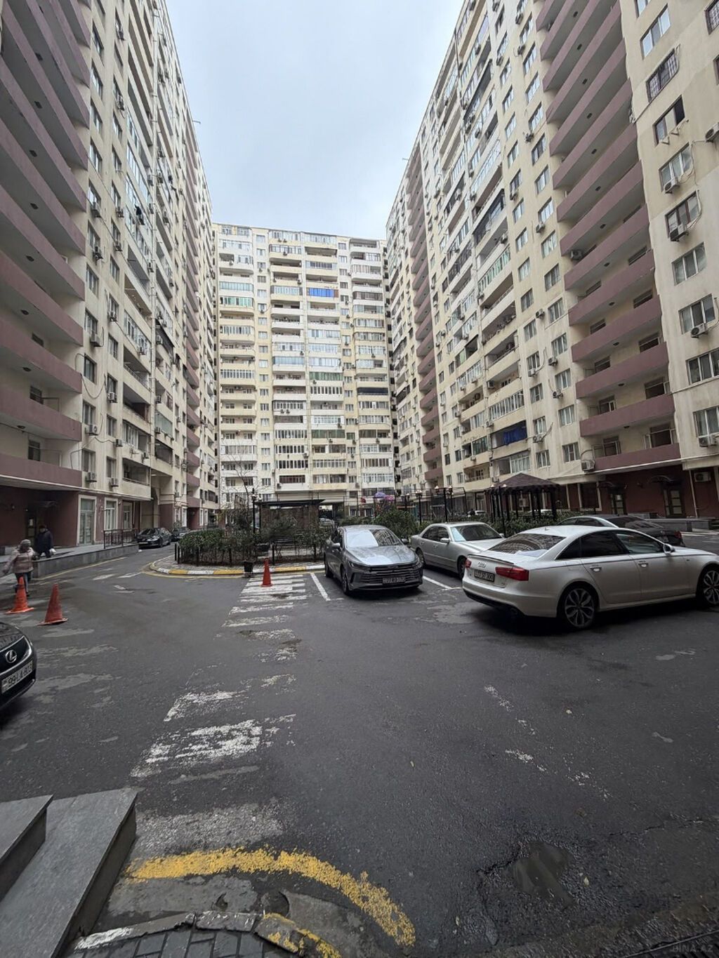 3 otaqlı, Yeni tikili, 101 kv. m