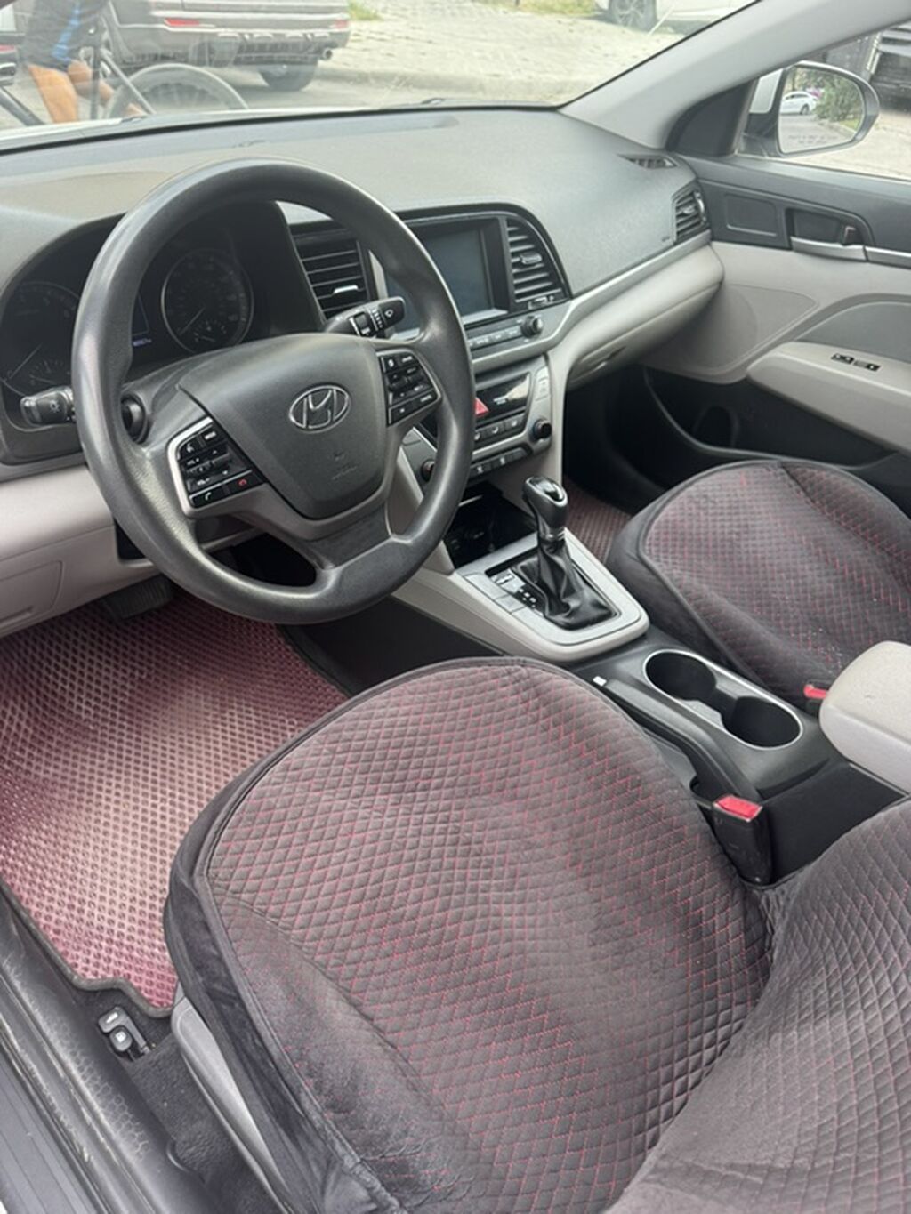 Hyundai Elantra: 2019 г., Бензин, Седан: фото 5