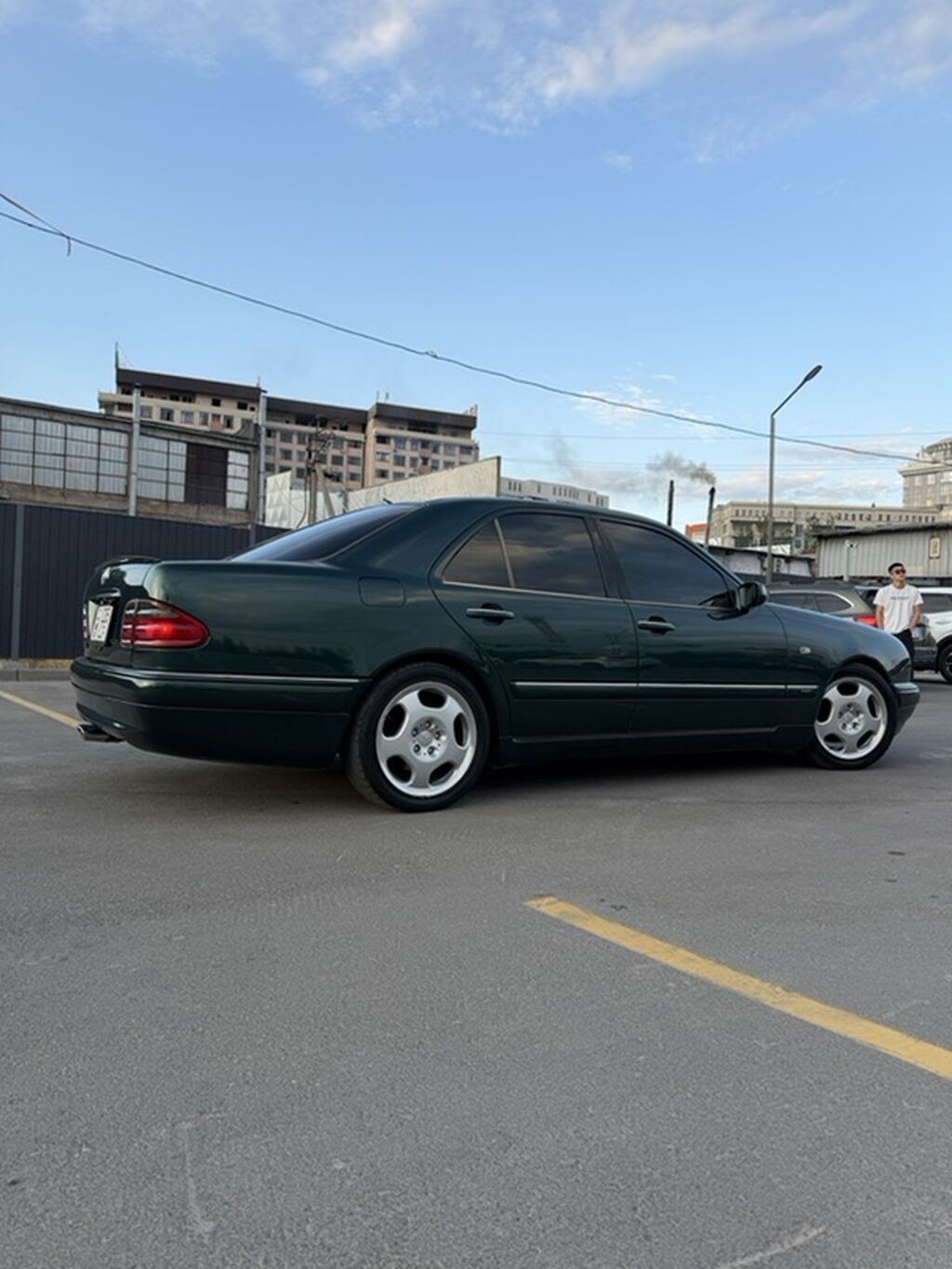 Mercedes-Benz E-Class: 1998 г., 4.3 л, Автомат, Бензин, Седан: фото 4