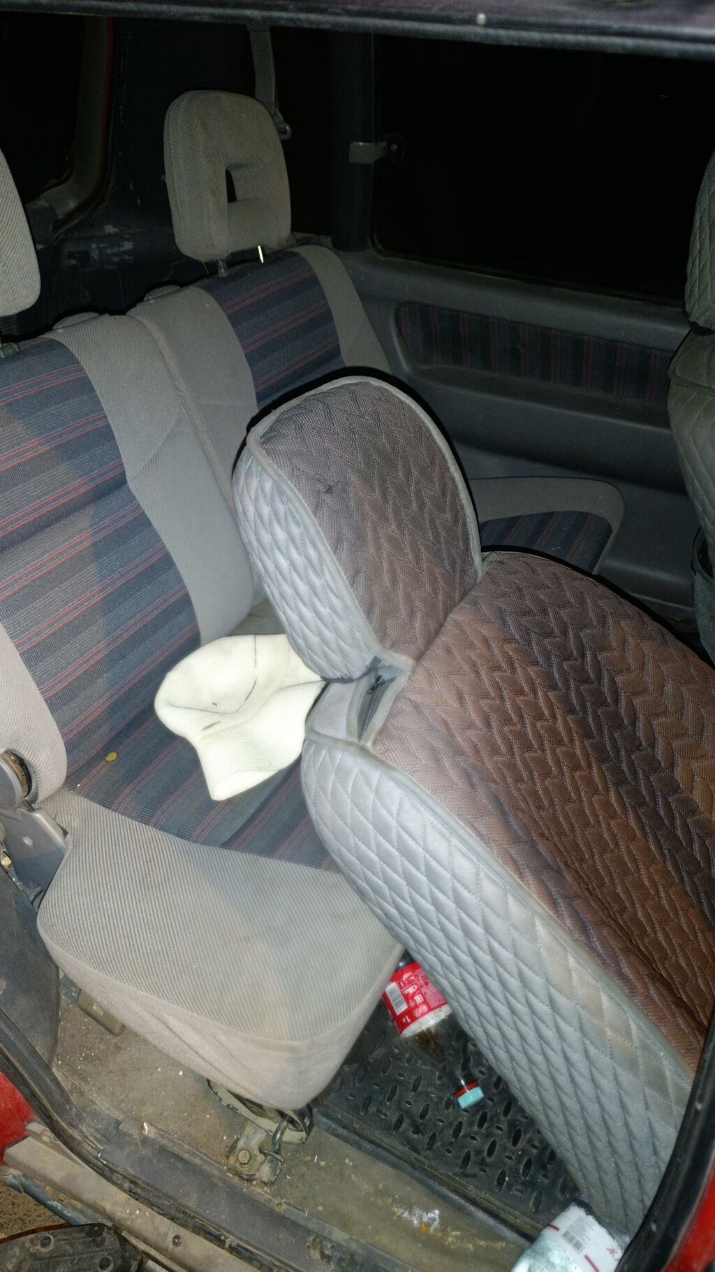 Mitsubishi Space Runner: 1991 г., 1.8 л, Механика, Бензин, Минивэн: фото 6