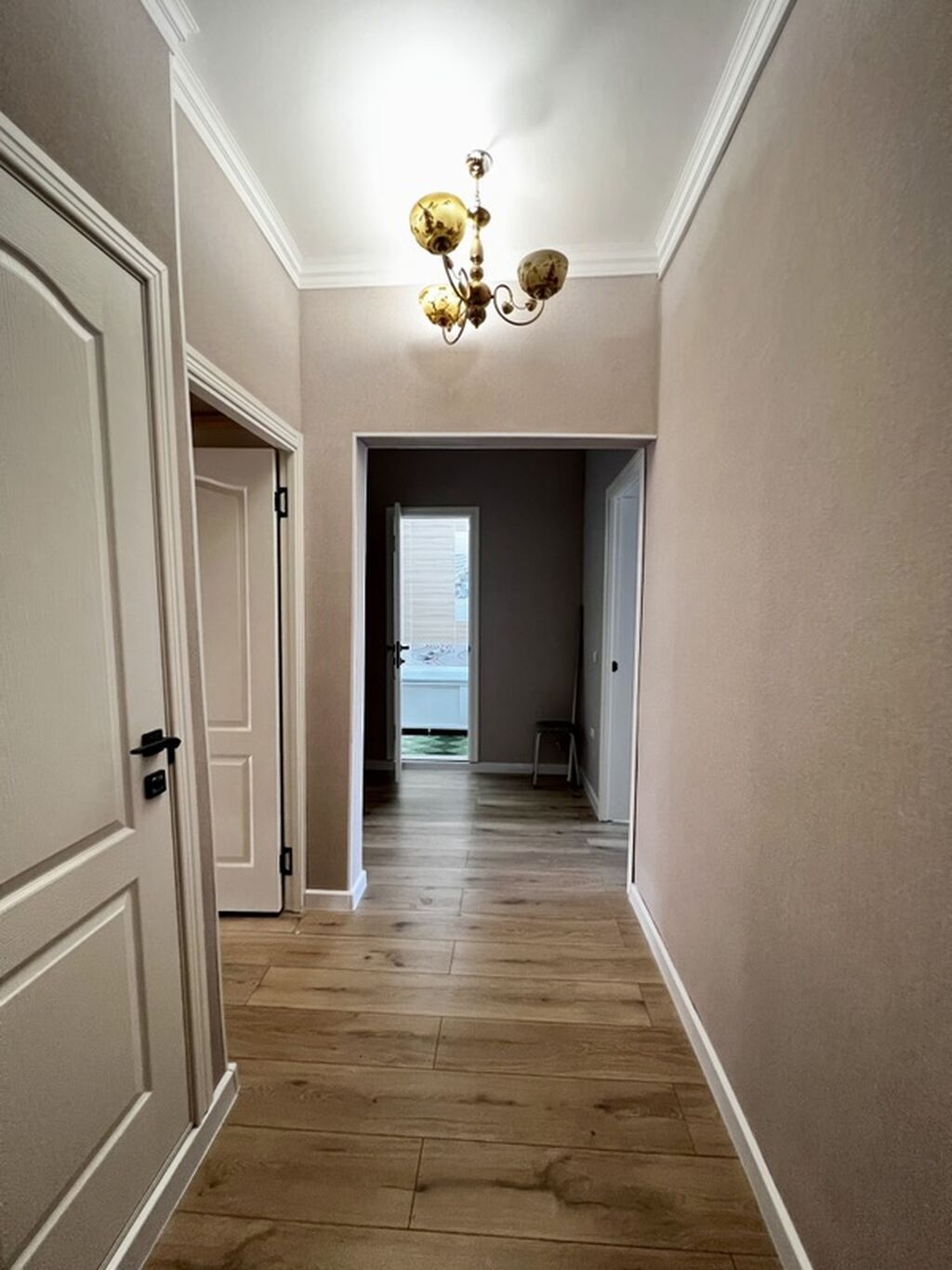 Продается 2-комнатная квартира, 52 м², Золотой квадрат: фото 3