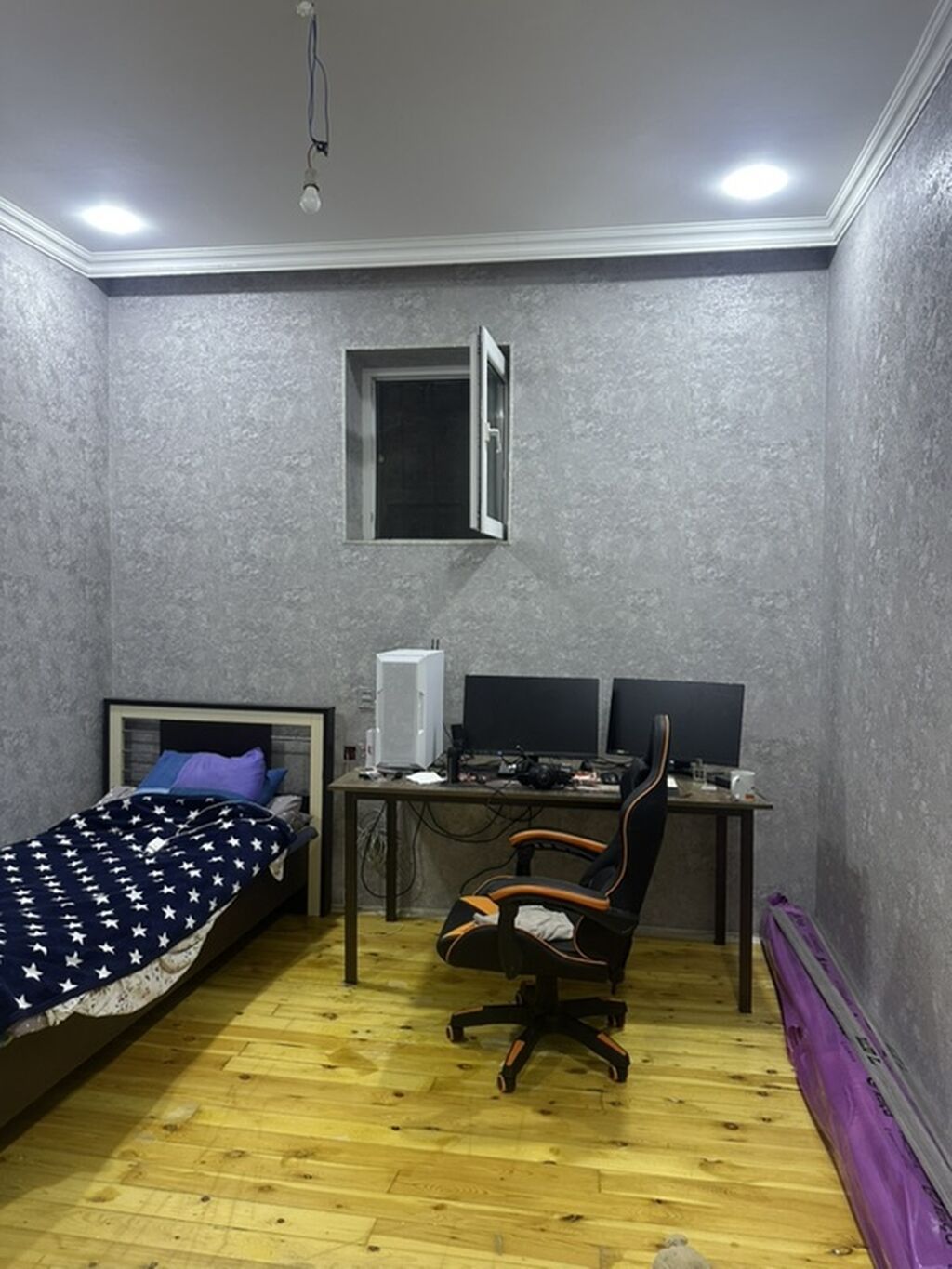Həyət evi satılır/ – - Bir mərtəbəli həyət evi, dəmir giriş qapısı