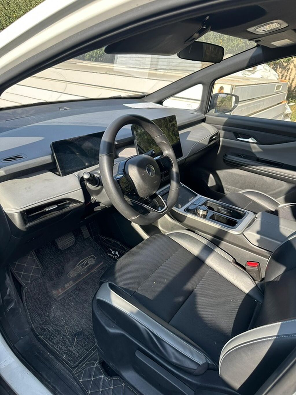 Электромобиль Hycan Z03 * Батарея: 55.5 кВт⋅саат * Батарея түрү: фото 3
