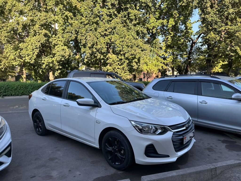 Chevrolet Onix: 2020 г., 1.3 л, Автомат, Бензин, Седан: фото 7