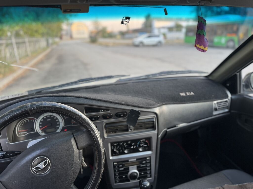 Daewoo Nexia: 2008 г., 1.6 л, Механика, Бензин, Седан: фото 8