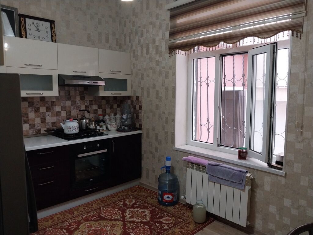 Bakıxanov qəs. 6 otaqlı, 240 kv. m, Kredit yoxdur, Orta təmir