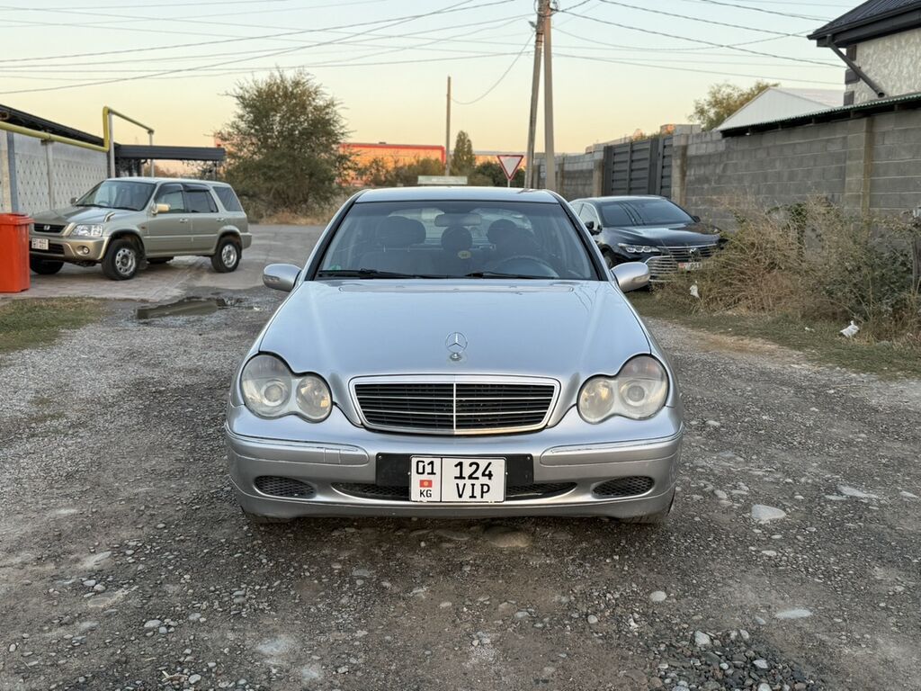 Mercedes-Benz C-Class: 2000 г., 1.8 л, Механика, Бензин, Седан: фото 6