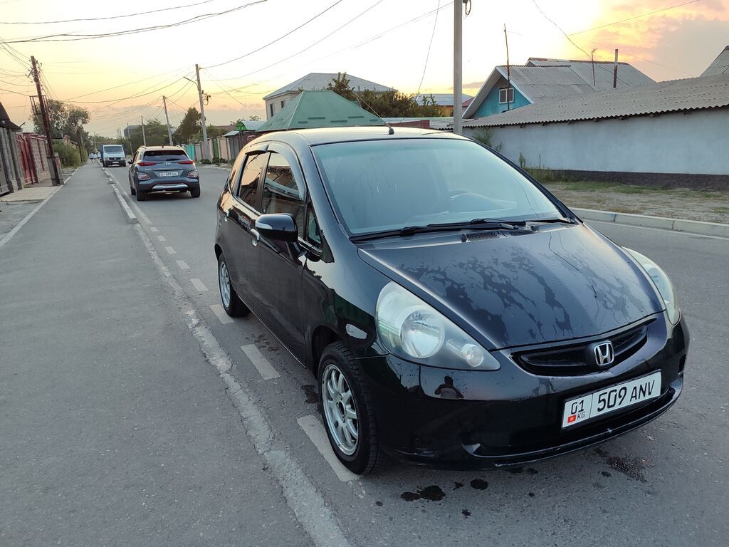 Honda Fit: 2006 г., 1.4 л, Вариатор, Бензин, Хэтчбэк: фото 8