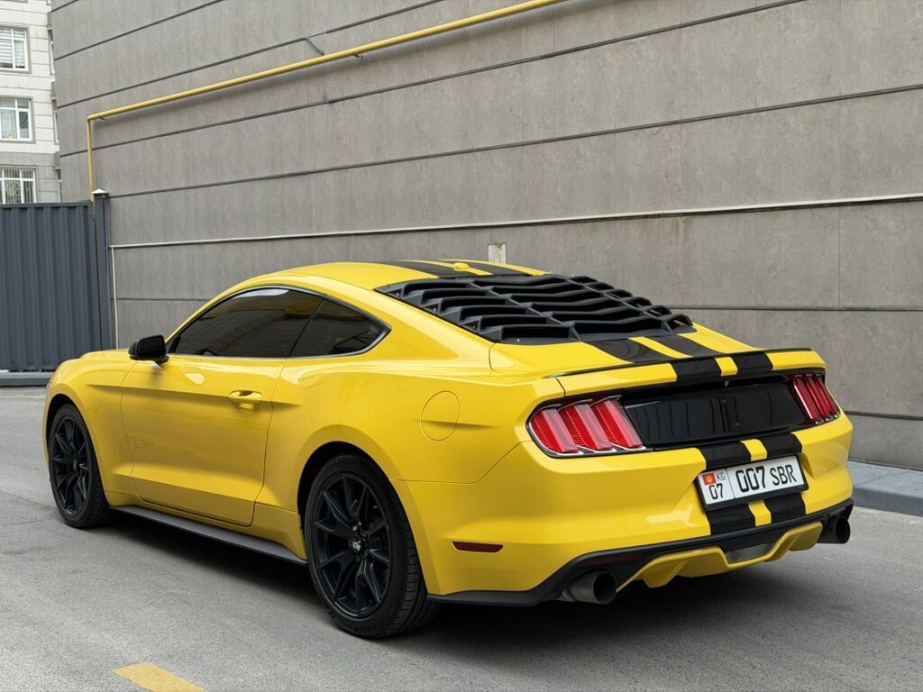Ford Mustang: 2016 г., 2.3 л, Механика, Бензин, Купе: фото 3