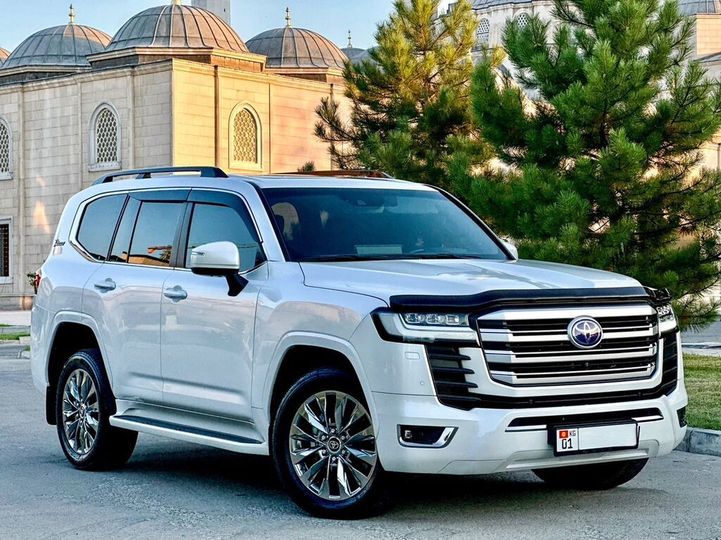 Toyota Land Cruiser: 2023 г., 3.5 л, Автомат, Бензин, Внедорожник: фото 2