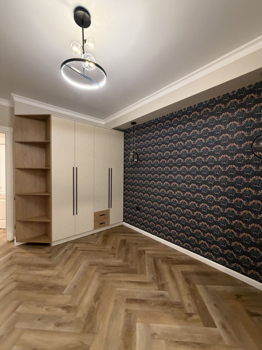 3 комнаты, 79 м², Азия Молл Элитка, 7 этаж, Дизайнерский ремонт: фото 1