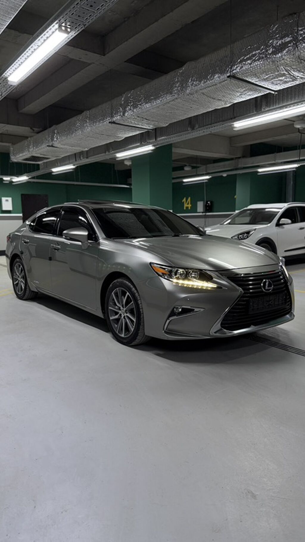 Lexus ES: 2016 г., 2.5 л, Автомат, Гибрид, Седан: фото 3