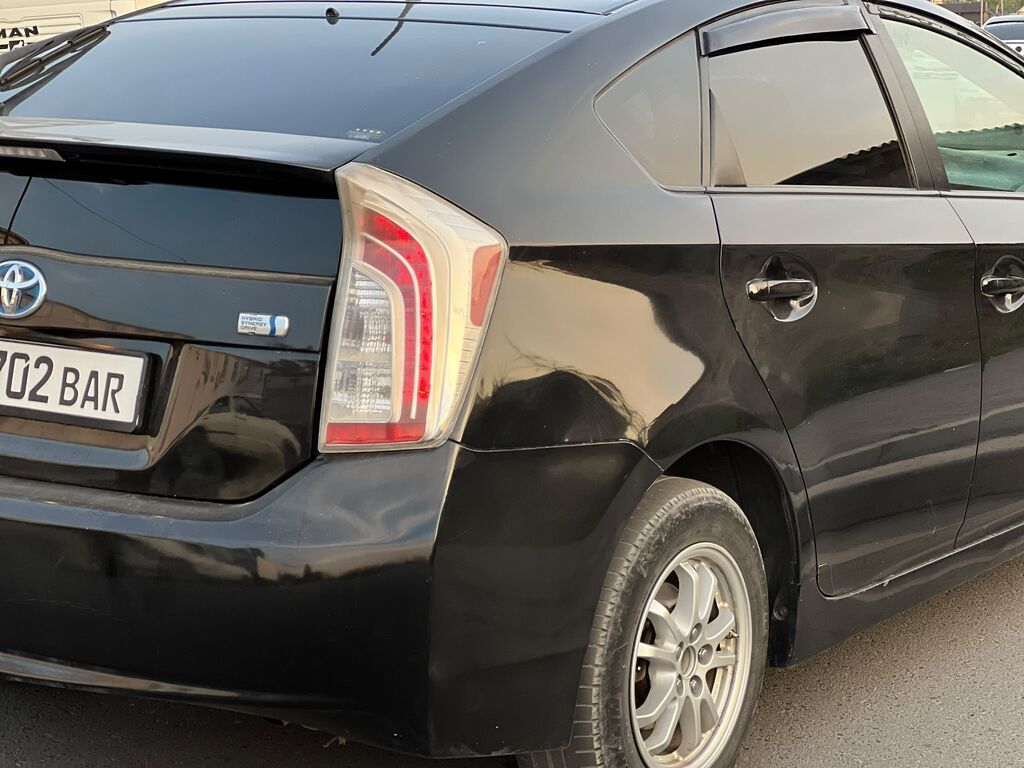 Toyota Prius: 2012 г., 1.8 л, Вариатор, Гибрид, Лифтбек: фото 6