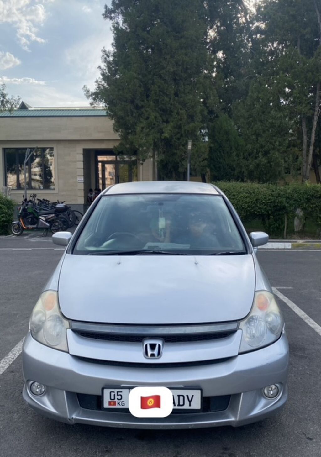 Honda Stream: 2004 г., 2 л, Автомат, Бензин, Универсал: фото 1