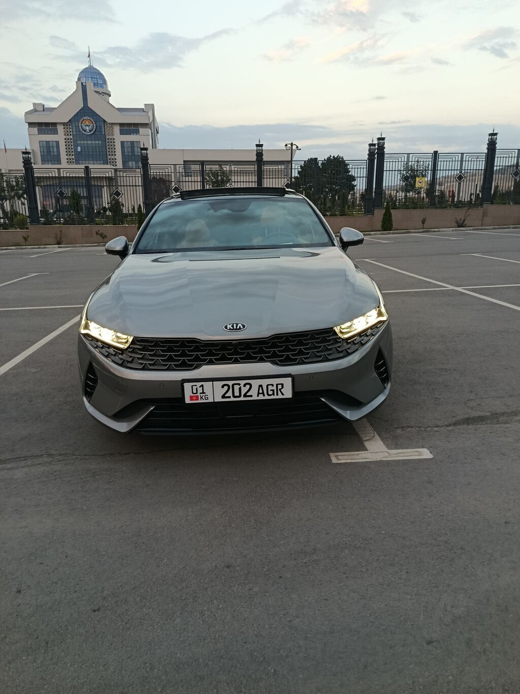 Kia K5: 2021 г., 2 л, Автомат, Гибрид, Седан: фото 2
