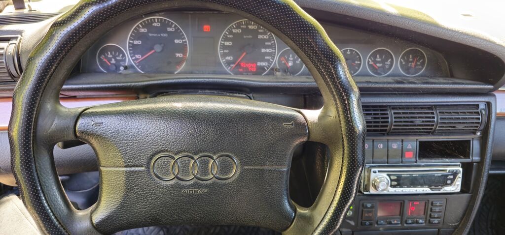Audi A6: 1996 г., 2.6 л, Механика, Газ, Универсал: фото 2