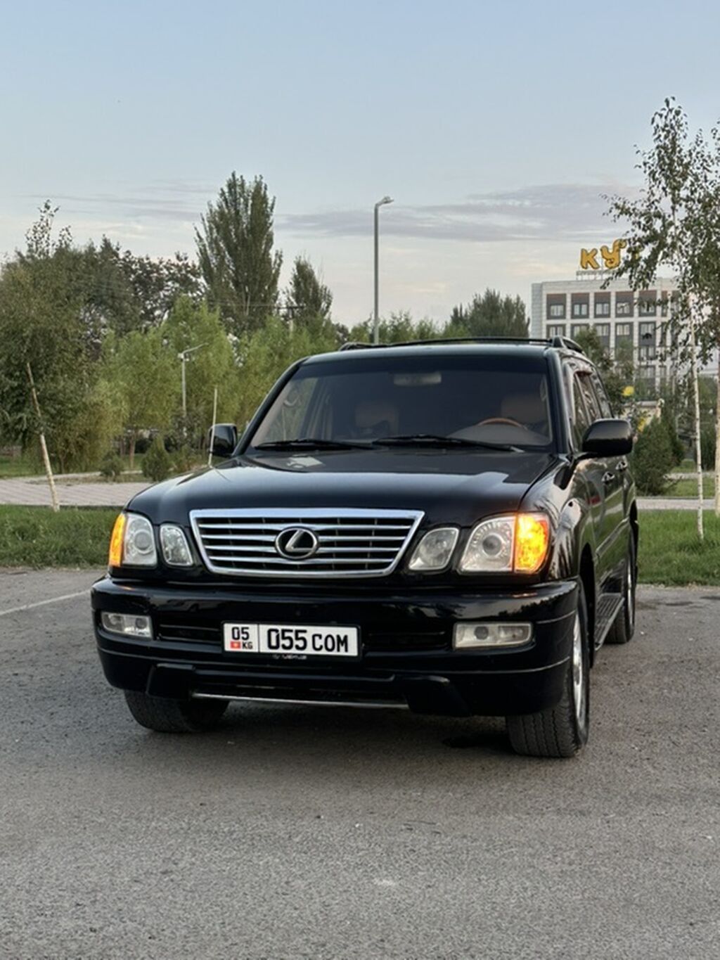 Lexus LX