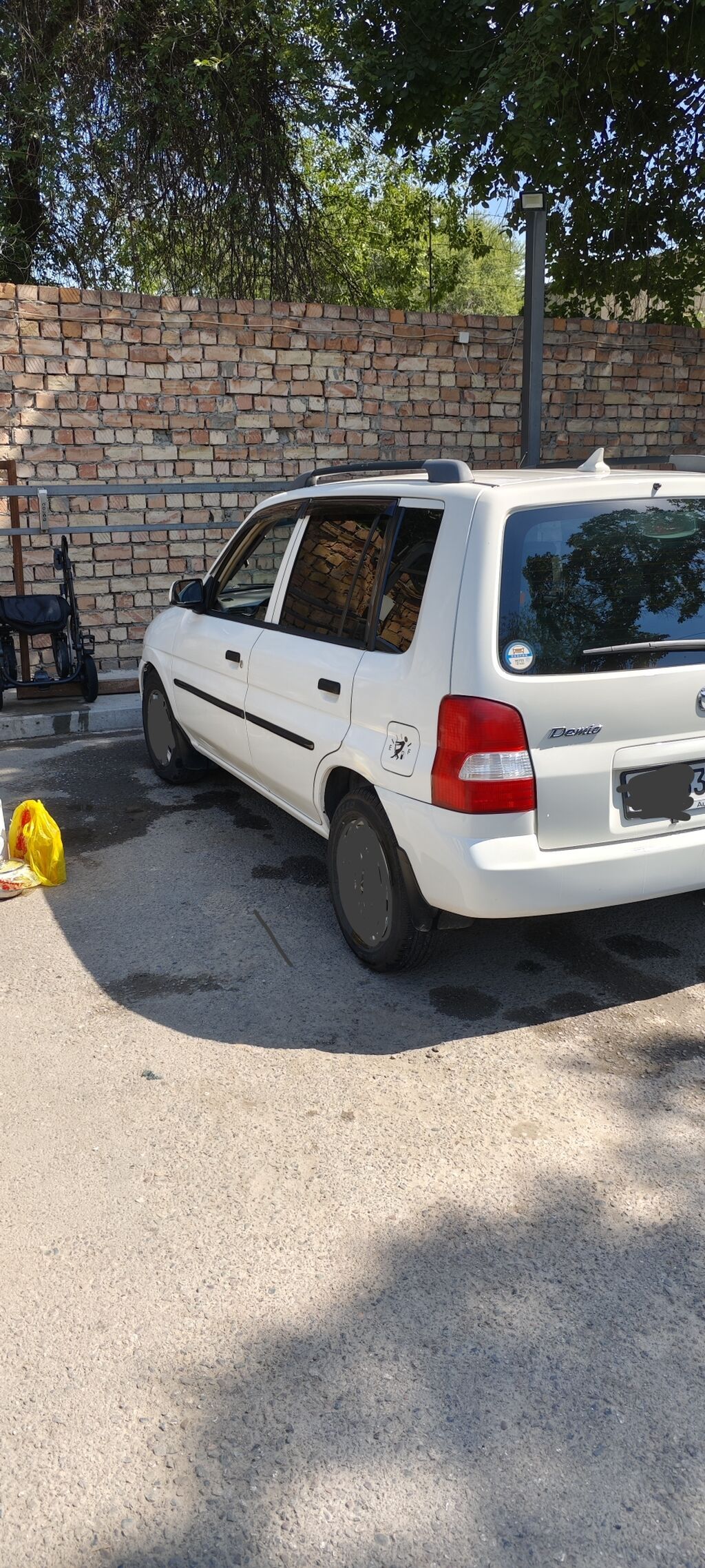 Mazda Demio: 1998 г., 1.3 л, Автомат, Бензин, Универсал: фото 3