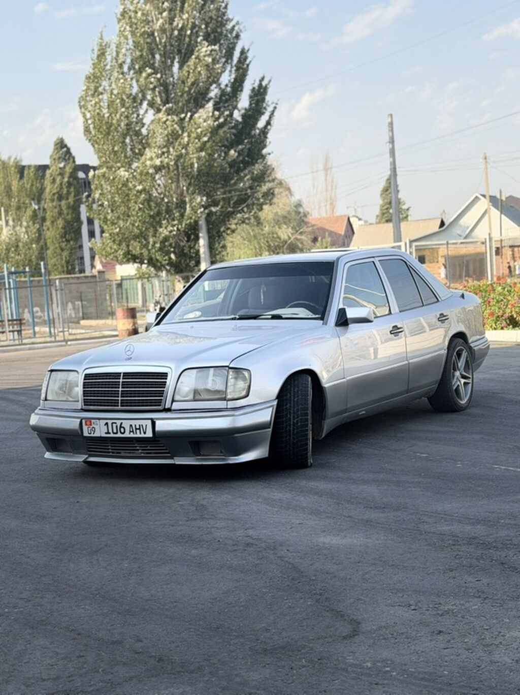 Mercedes-Benz W124: 1993 г., 3.2 л, Автомат, Бензин, Седан: фото 4