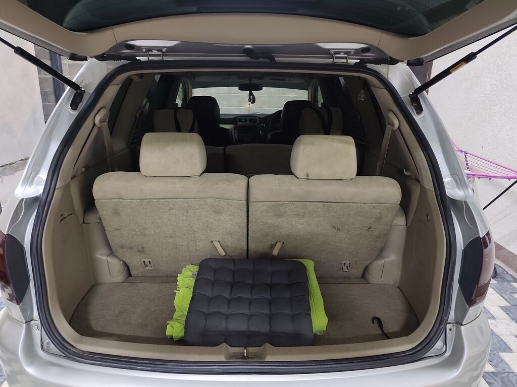 Toyota Avensis Verso: 2003 г., 2.4 л, Автомат, Бензин, Минивэн: фото 2