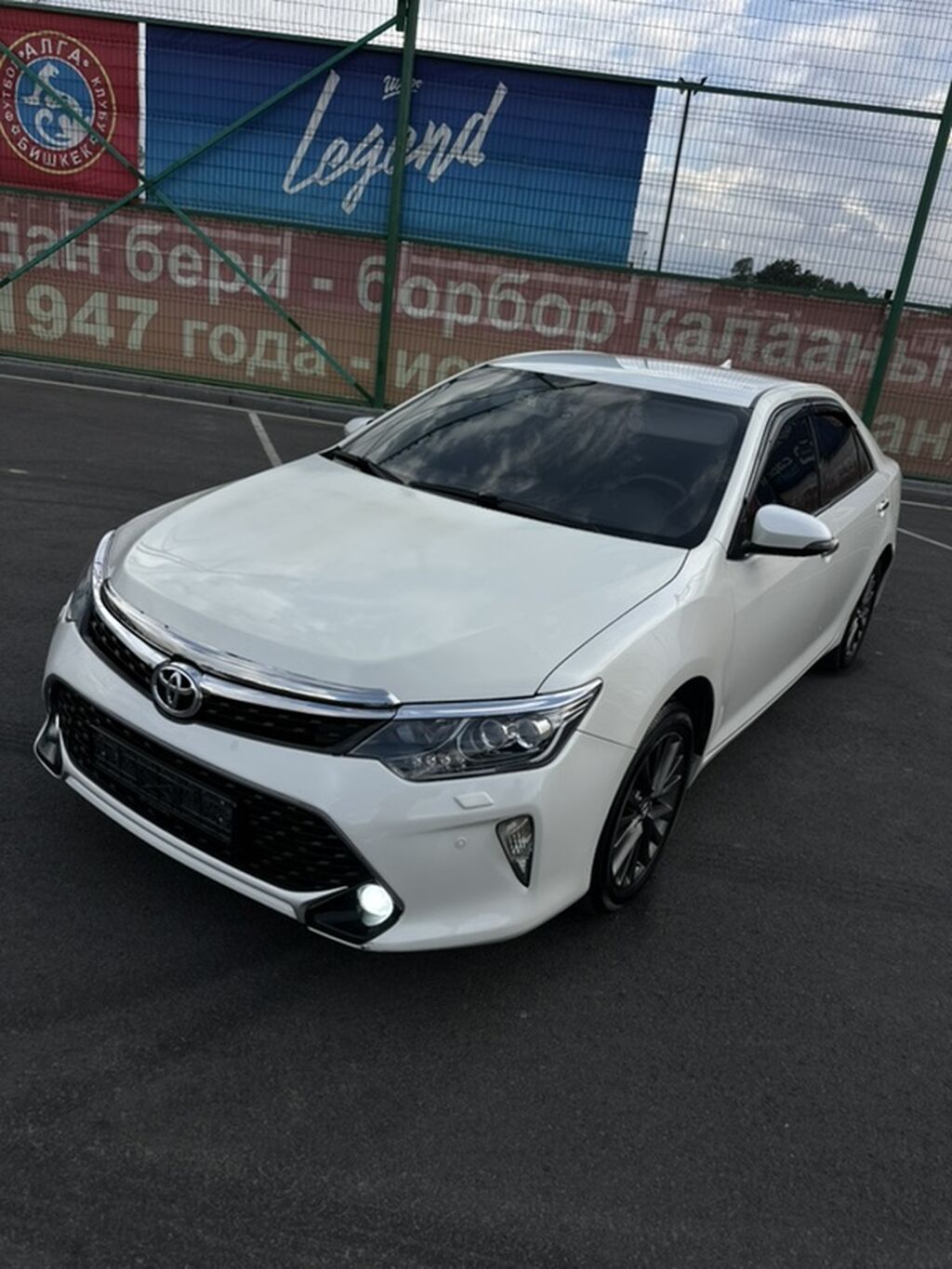 Toyota Camry: 2017 г., 2.5 л, Автомат, Бензин, Седан: фото 2