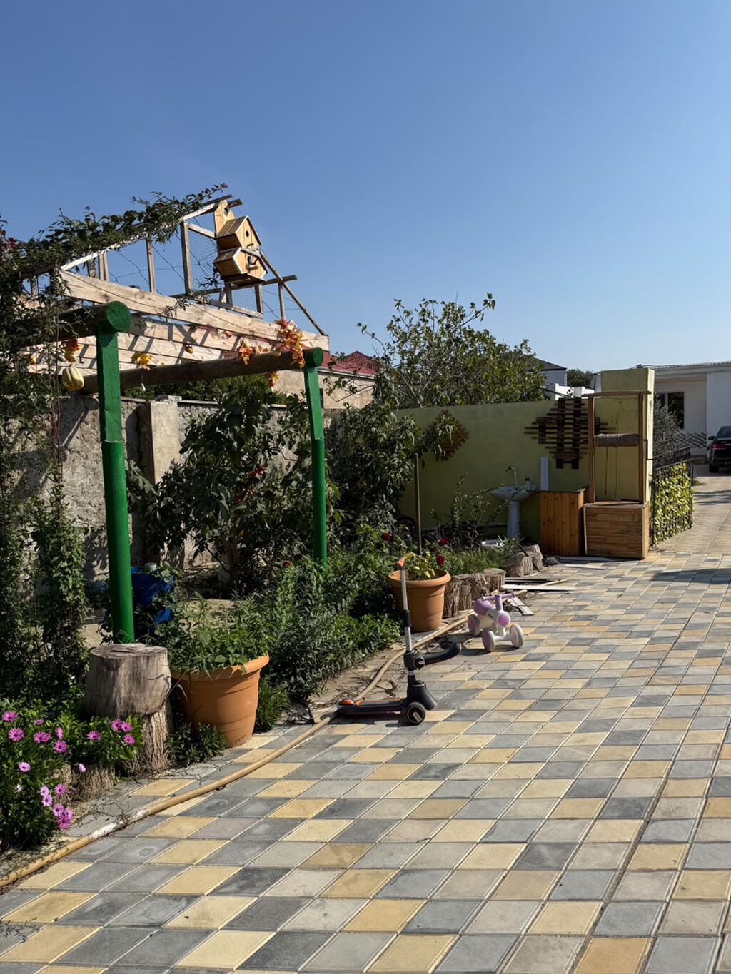 Bakı, Sabunçu qəs., 200 kv. m, 5 otaqlı, Hovuzlu, Qaz, Su, İnternet