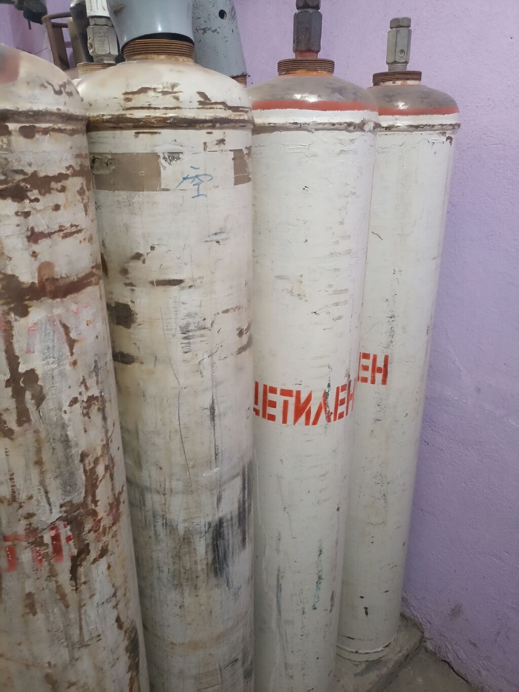 Газовые баллоны для ацетилена Описание: - Металлические баллоны — фото 2