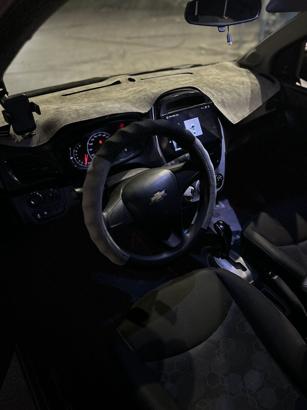 Chevrolet Spark: 2017 г., 1 л, Автомат, Бензин, Хэтчбэк: фото 8