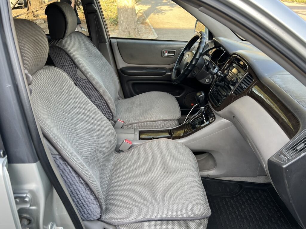 Toyota Highlander: 2002 г., 3 л, Автомат, Газ, Кроссовер: фото 8