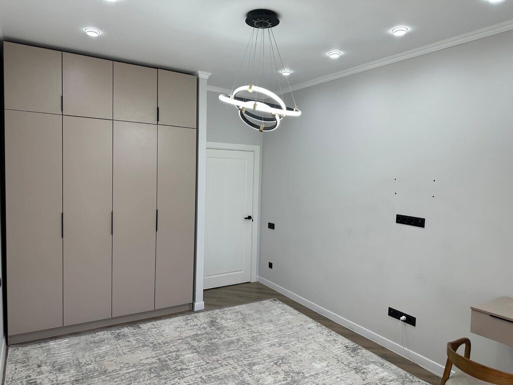 1 комната, 42 м², Асанбай мкр Элитка, 7 этаж, Евроремонт: фото 2