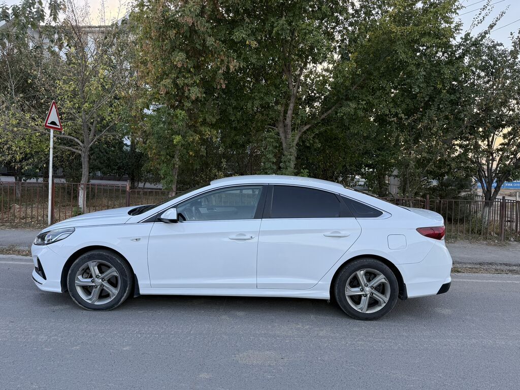 Hyundai Sonata: 2020 г., 2 л, Автомат, Газ, Седан: фото 2