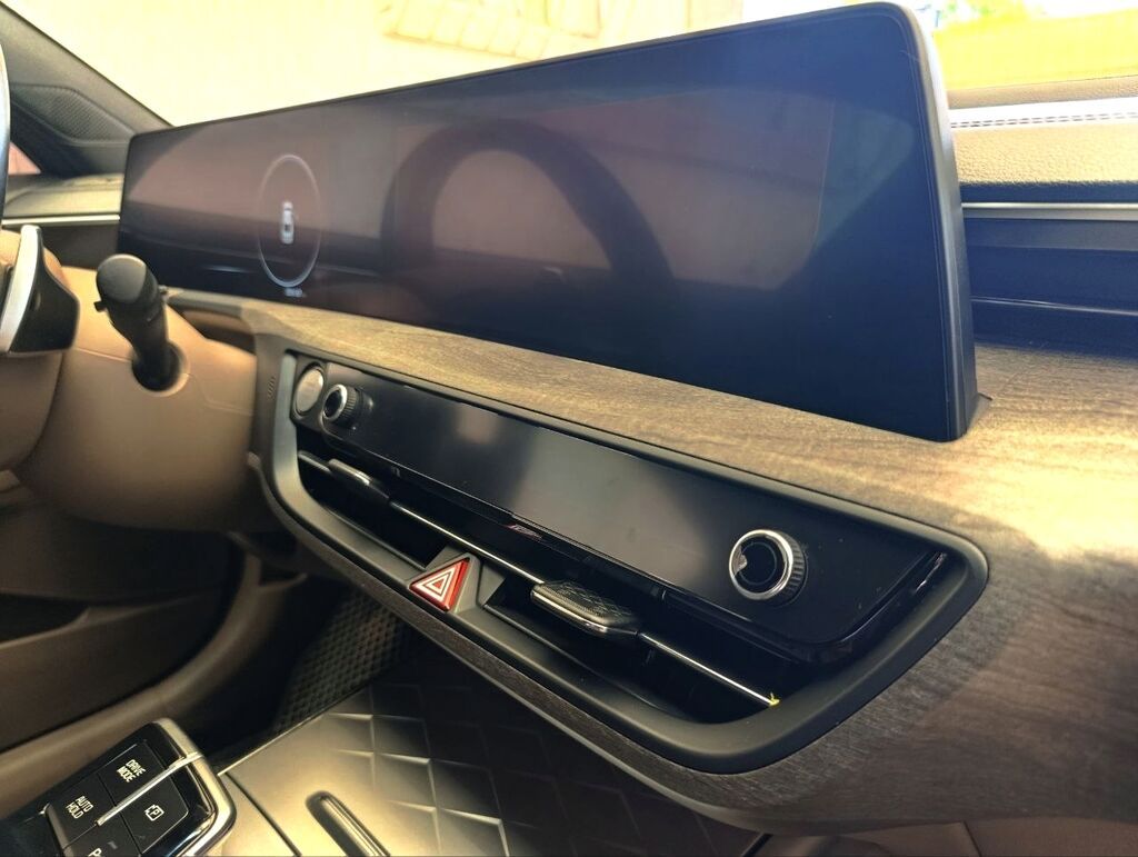 Kia K8: 2021 г., 1.6 л, Вариатор, Гибрид, Седан: фото 6