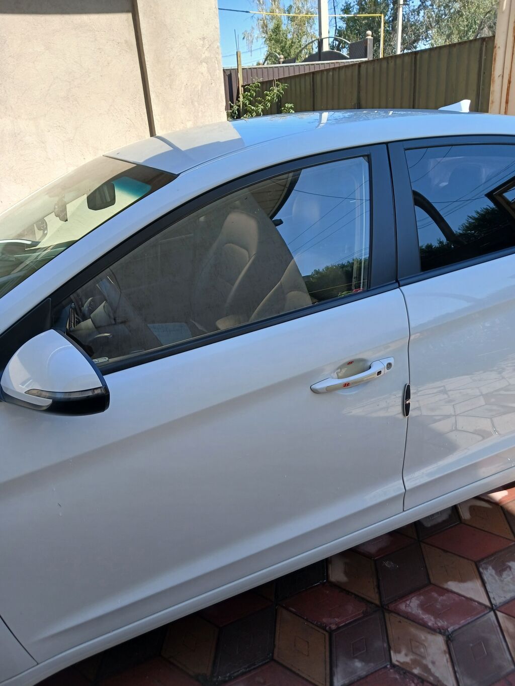 Hyundai Avante: 2019 г., 1.6 л, Автомат, Бензин, Седан: фото 2
